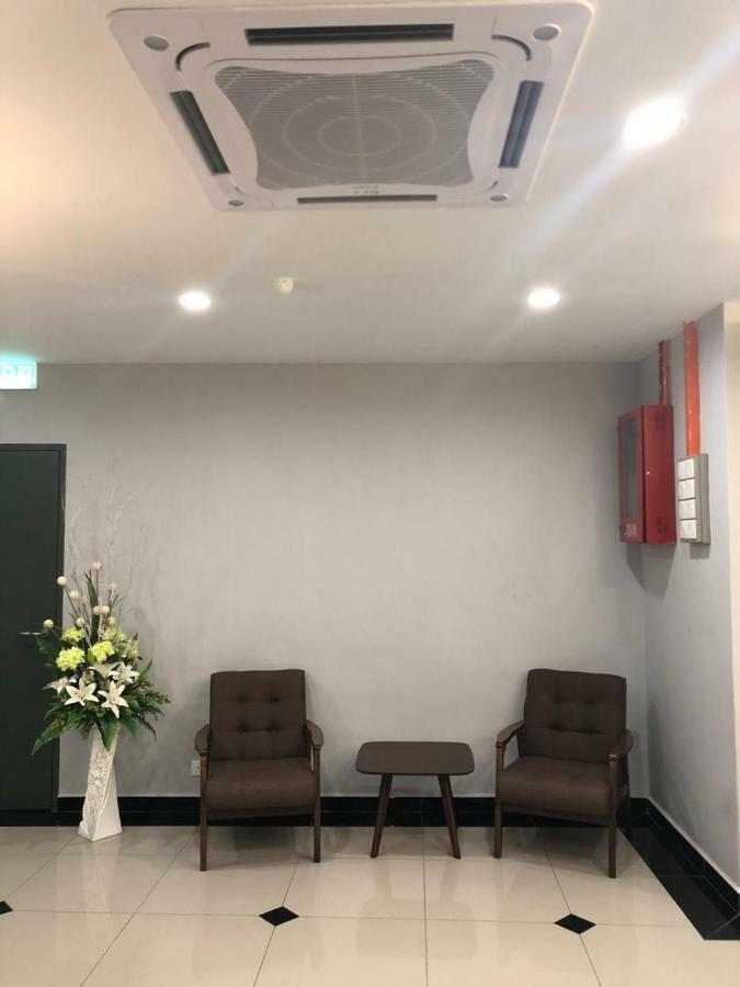 K Vila Hotel スンガイ・プタニ エクステリア 写真