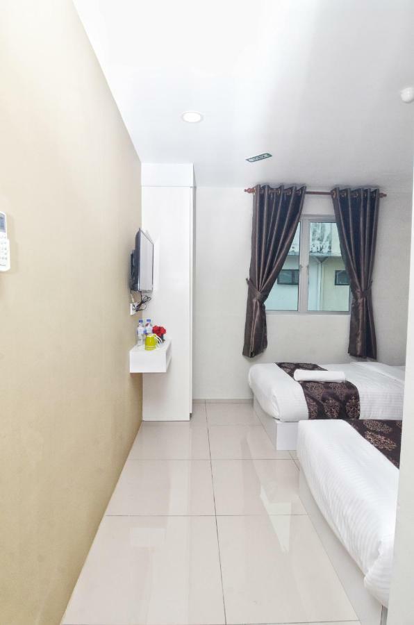 K Vila Hotel スンガイ・プタニ エクステリア 写真